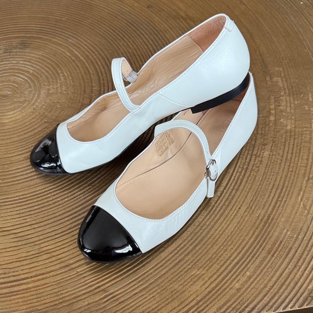 ALOHAS Black and White Mary Jane Flats